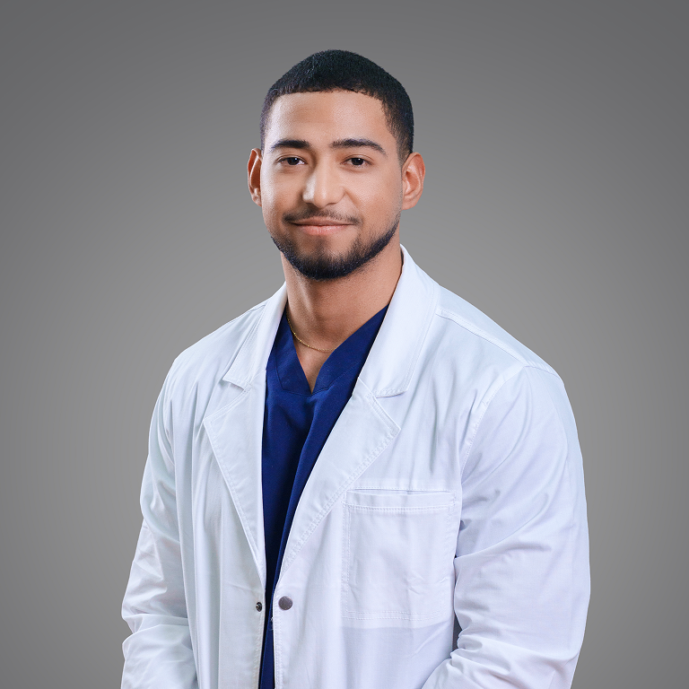 Dr. Eybard Sánchez