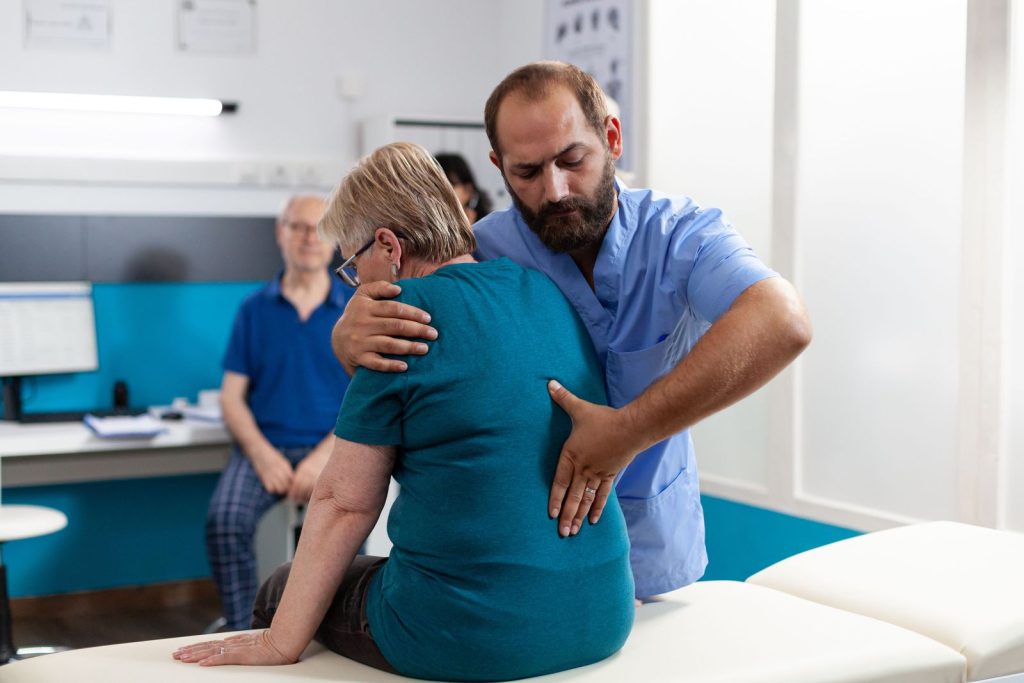 Spinal cord injury patients receiving BMMSC show improvements compared to control group